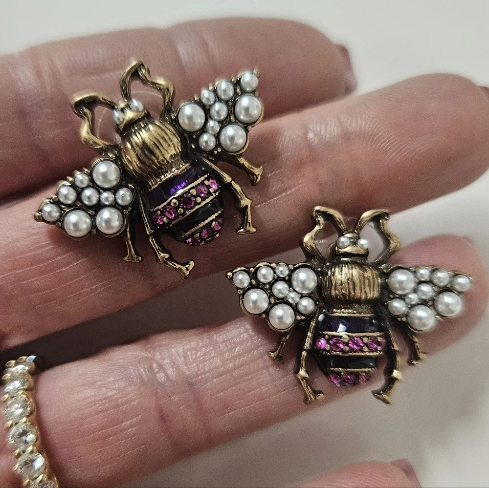 NEW Pearl Enamel Bee Earrings | Pin Vintage Style | Large
